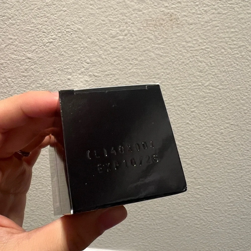 Armani Beauty Power Fabric+ Foundation SPF 25 4.25